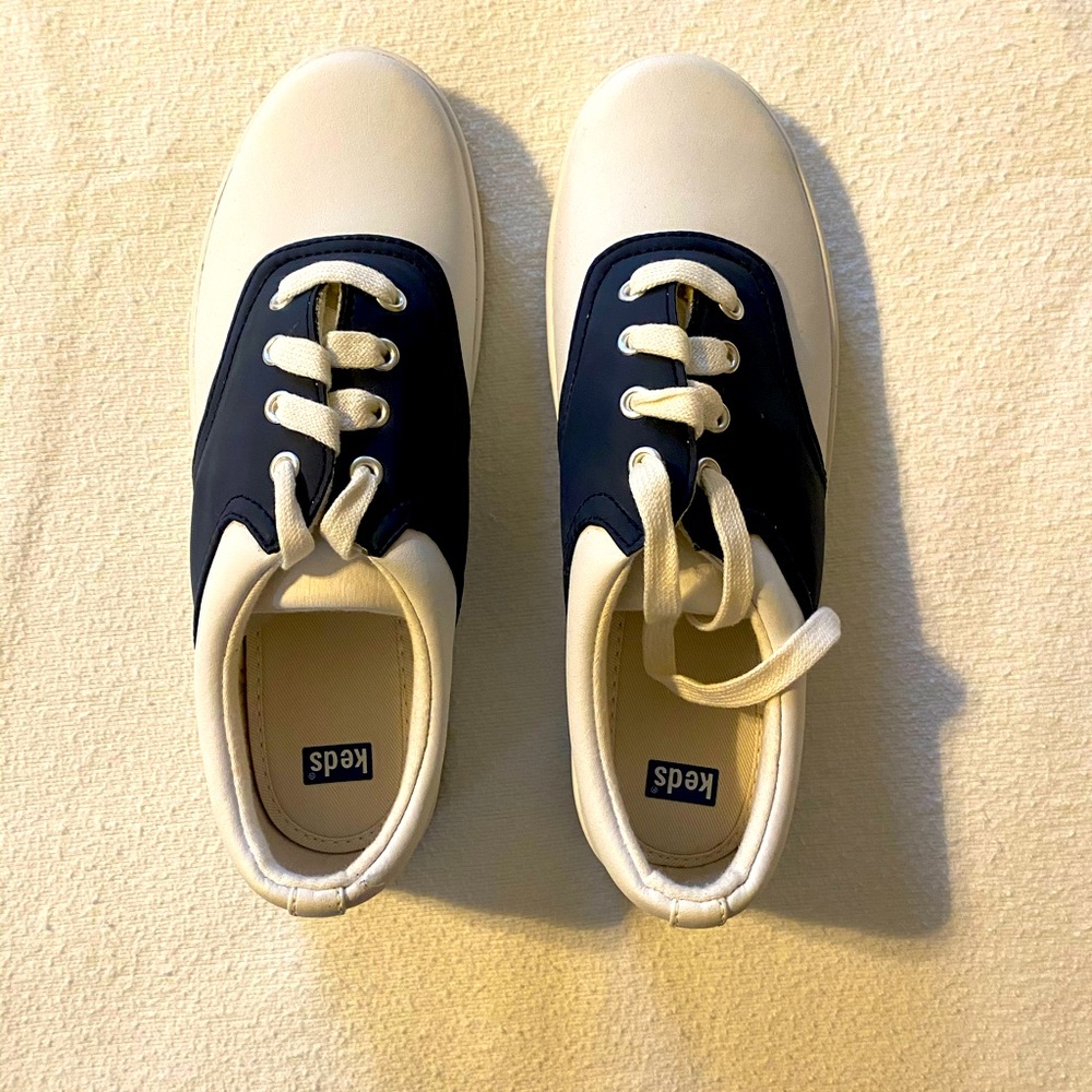 Girls Keds size 4.5 navy and white leather sneaker.  New in box